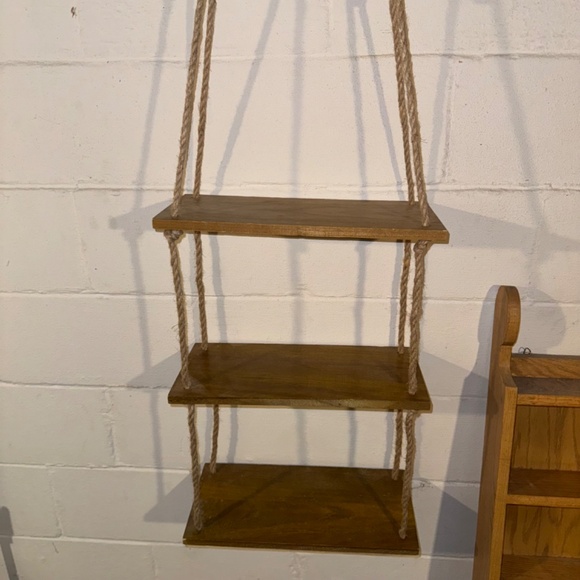 Three-tier hanging shelf - Picture 2 of 2